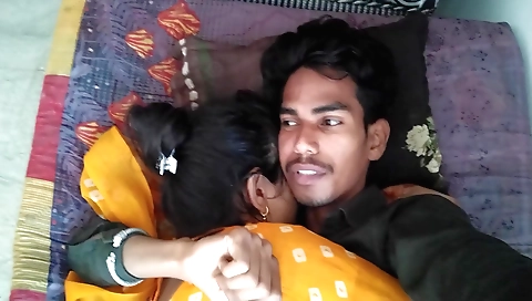 Indian slut with natural body in homemade homemade video