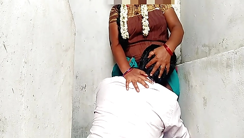 Indian chick with a round ass getting her pussy eaten