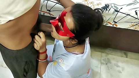 Indian soniya bhabhi deepthroat blowjob with a big mouth