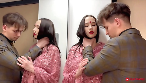 Indian video with a hot brunette with a very hot body