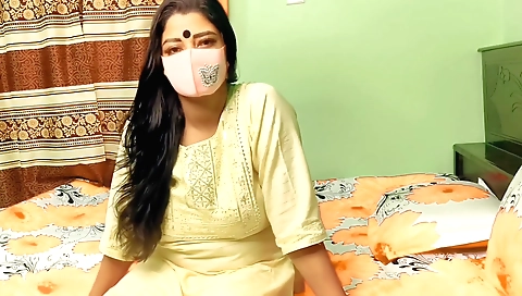 Indian babe gets her asshole screwed after a creampie