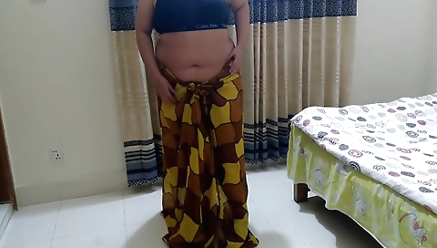 Indian babe moti Gand wali gets fucked by a stranger