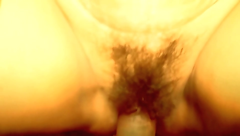 Horny bhabhi desi shows her hairy pussy in porn video