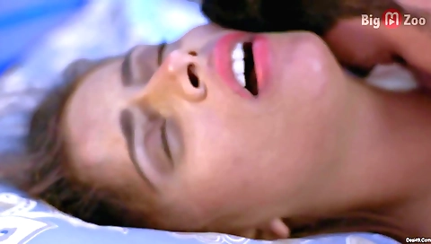 Gorgeous brunette with a perfect body gets her ass shaved