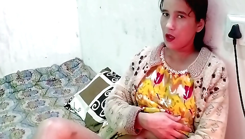 Indian auntie with hair shaved and sex with boyfriend