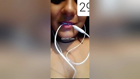 Indian brunette is showing her hairy pussy in this video