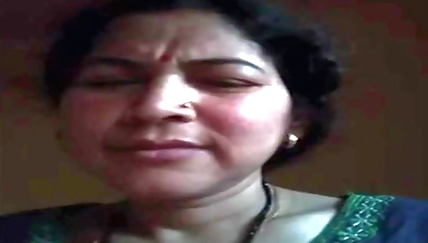 I want to fuck my hairy cunt with a sexy chick in this video