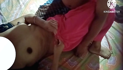 Indian amateur brunette cunt fucked at home in backyard