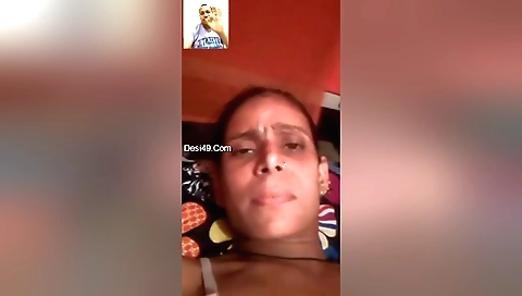 Indian bhabhi is showing her hairy pussy in web cam