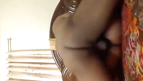 Indian amateur sex video with a sexy girl and a fat dude