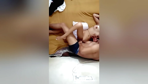 Indian teen fuck with a kinky guy in a great love video