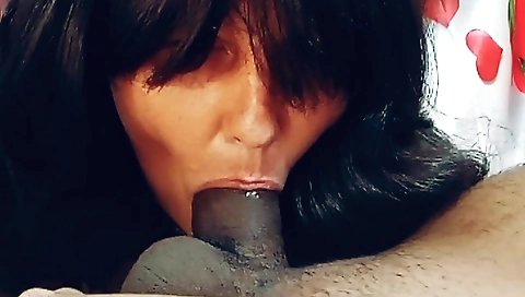 Mature brunette stepsister gets her pussy fingered