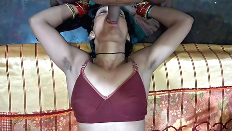 Hairy pussy of a brunette is getting fucked in homemade porn