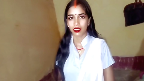 Brunette indian girl gives a blowjob and gets fucked