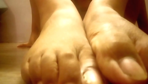 Hot stepsister-inlaw enjoys relaxing in front of her computer