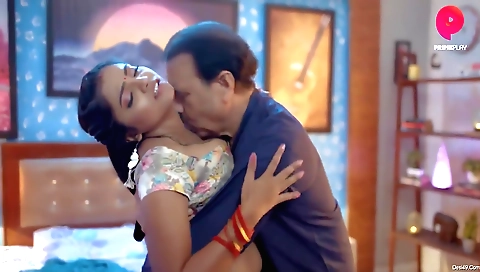 Big tits brunette babe with curves wears her morning