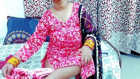 Stepmom is fucking her son and talks about the sex