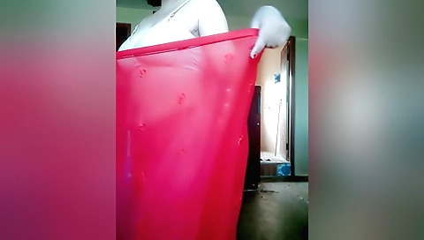 I'm masturbating in amateur webcam video with my big booty