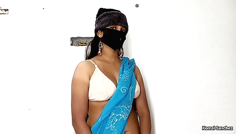 Hot Girl Komal Sanchez Fucked In The Sky Colour Saree