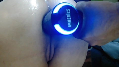 Ass fucking with a small toy in amateur anal sex clip