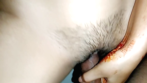 Indian babe has a hairy pussy and is getting her pussy licked