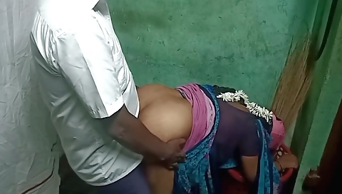 Amateur teacher fucked in the school room and got naked