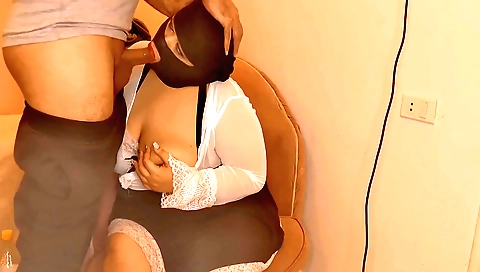 Indian brunette fucked hard in her pussy after payment