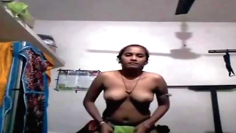 Indian amateur beauty in big tits solo video on web cam