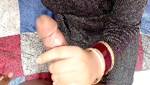 Indian handjob for the boss with long and beautiful body