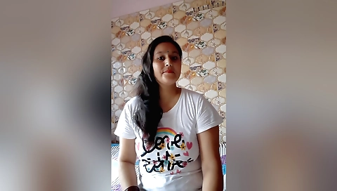 Amateurs solo video with petite brunette puja bhabhi