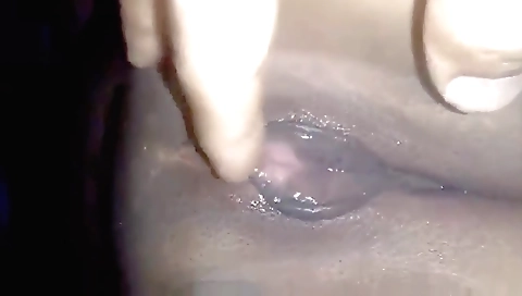 Indian babe plays in her bedroom and shows off her boobs