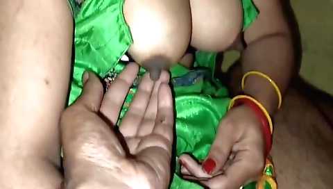 Indian babe with a nice booty gets fucked in her pussy