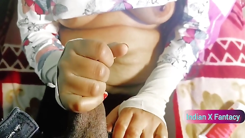 Indian amateur handjob video with hairy pussy 04899