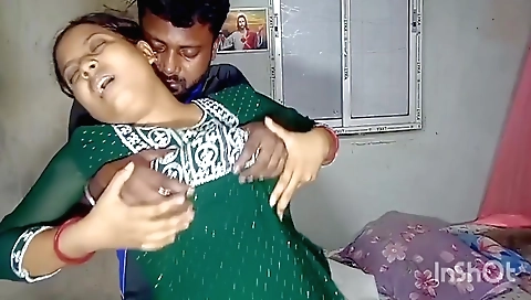 Indian teen - bhabi has nice sex with her boyfriend